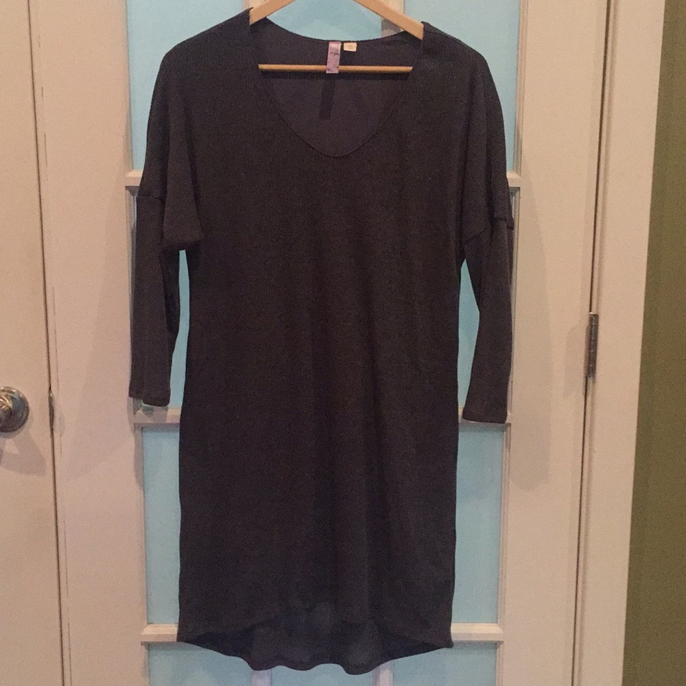 Gently worn rubbed knit dress by Alya.  Size M